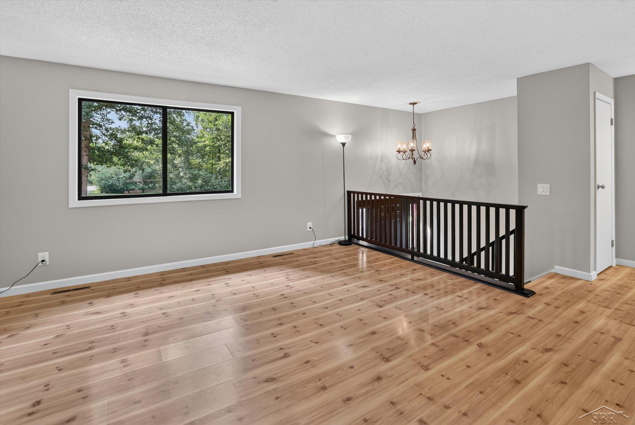 5016 Airport Road Property Photo 6