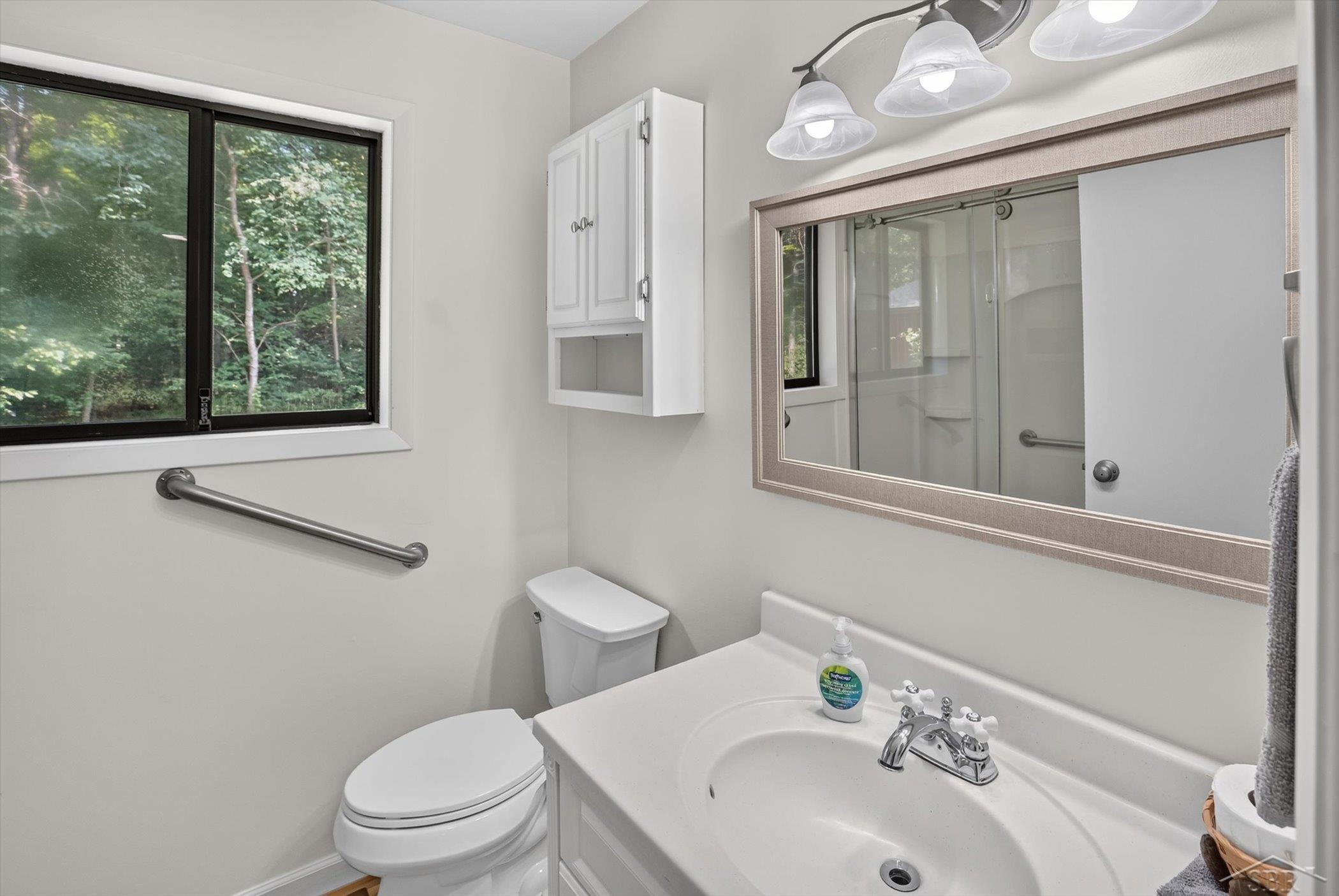 5016 Airport Road Property Photo 18