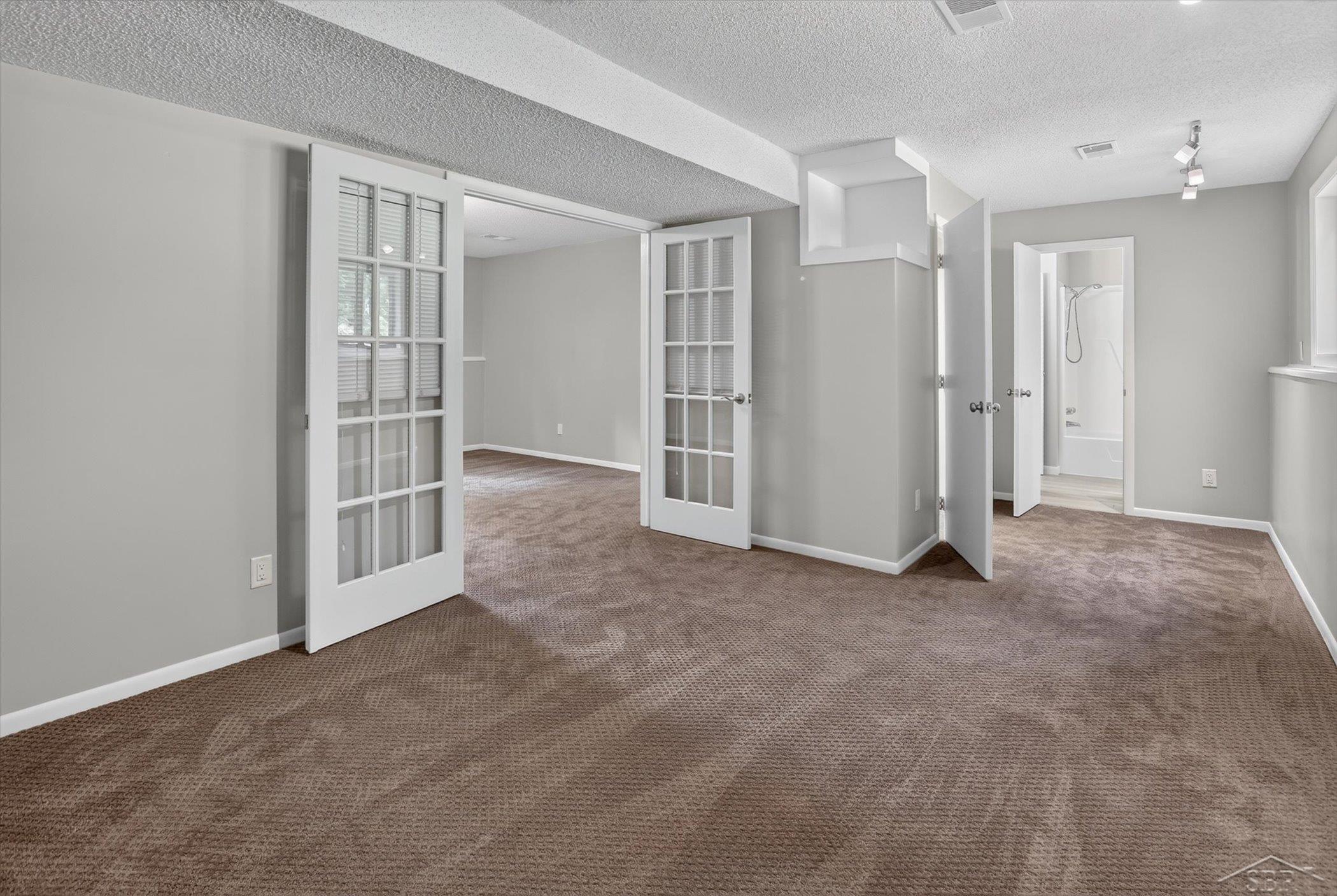 5016 Airport Road Property Photo 34