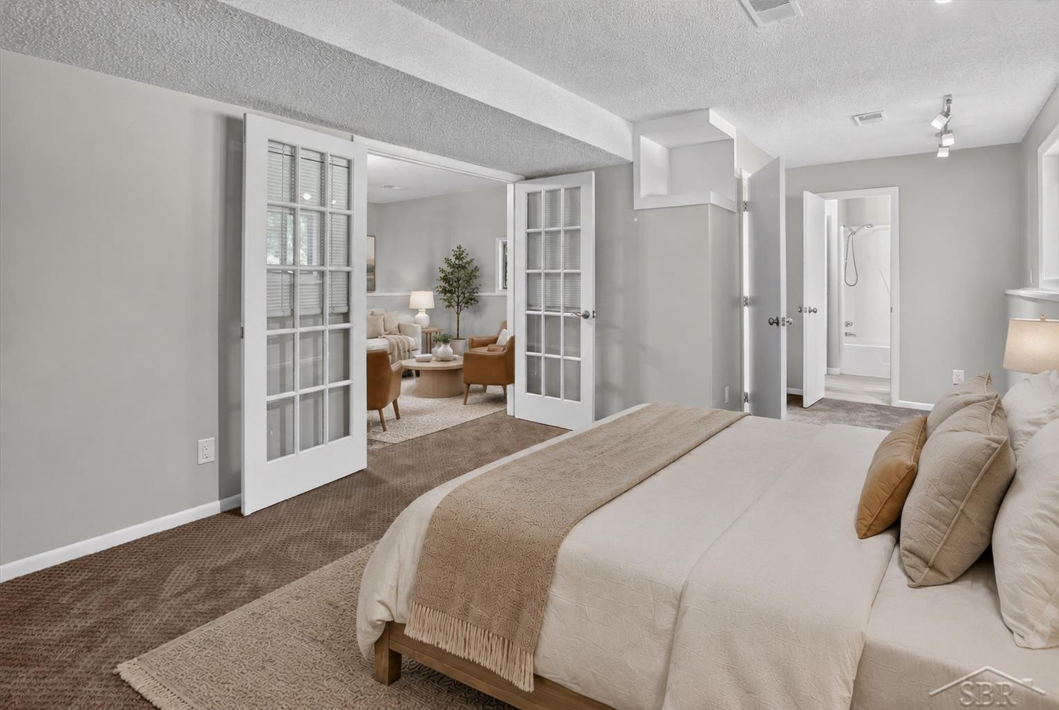 5016 Airport Road Property Photo 35