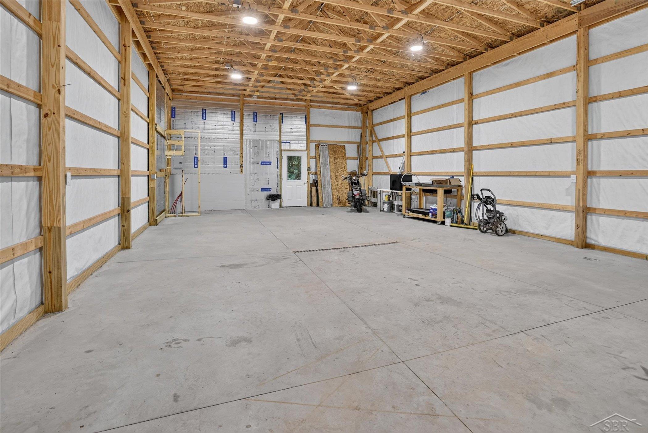 5016 Airport Road Property Photo 47