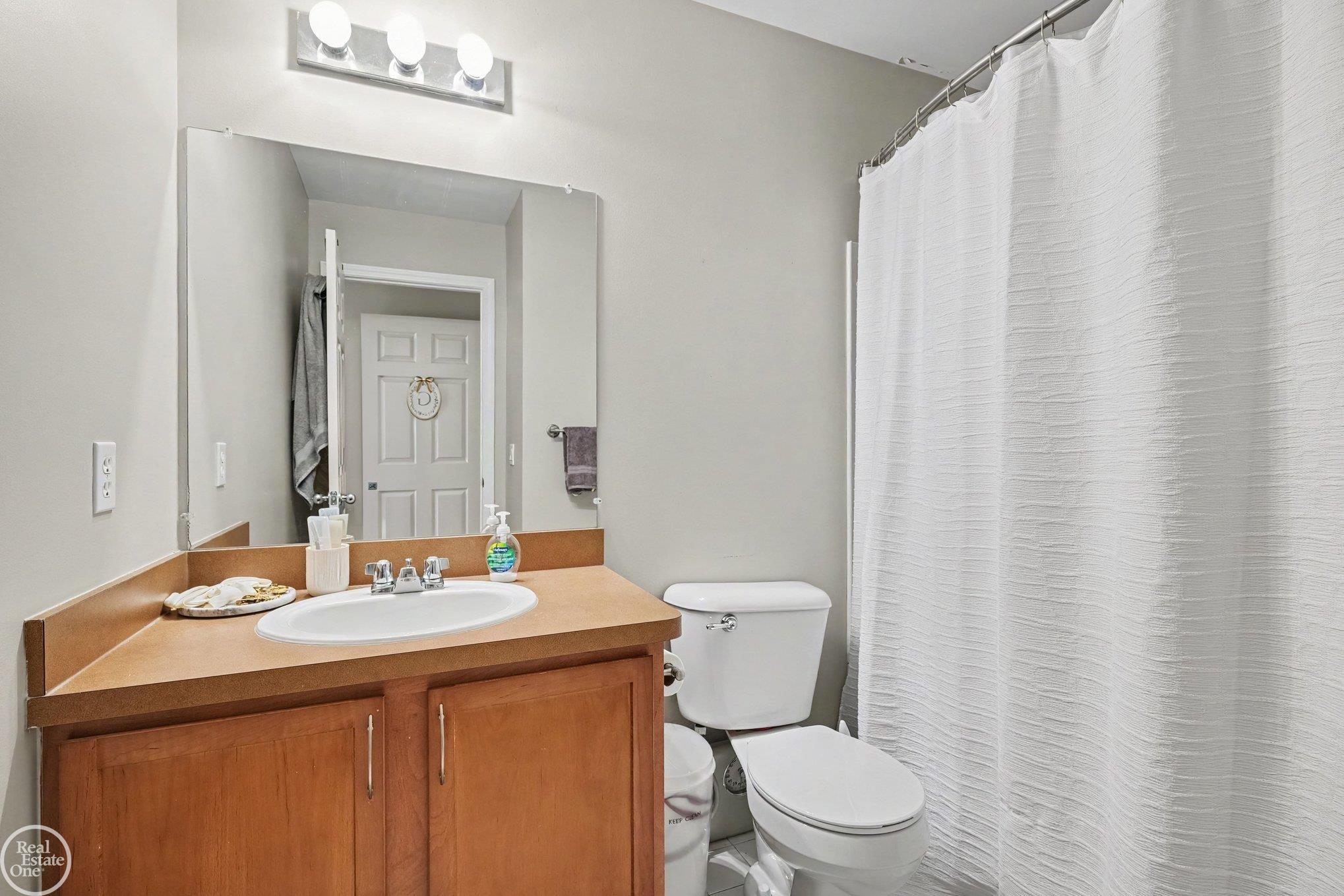 228 Wright Street Property Photo 15
