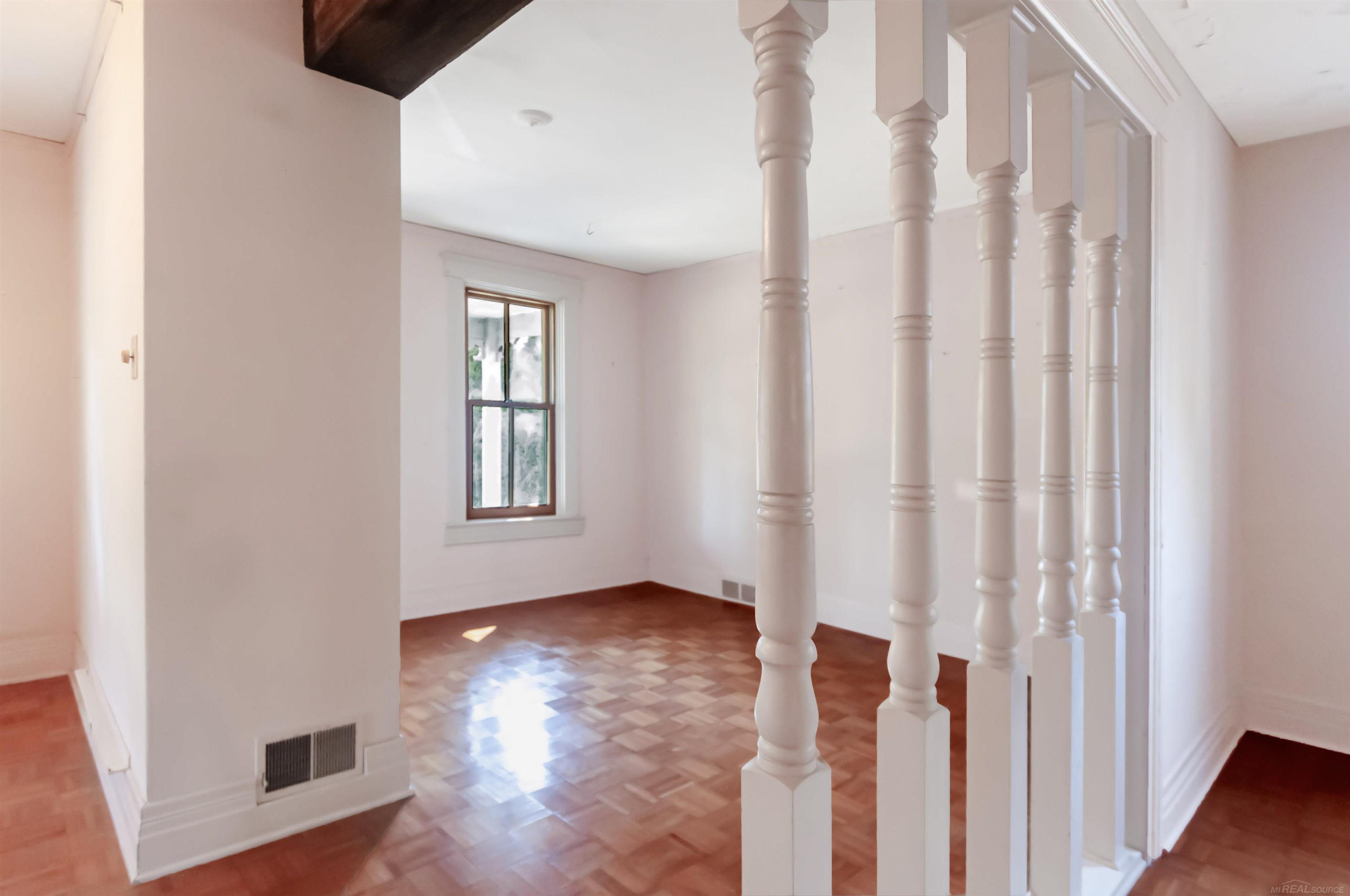 194 Moross Road Property Photo 12