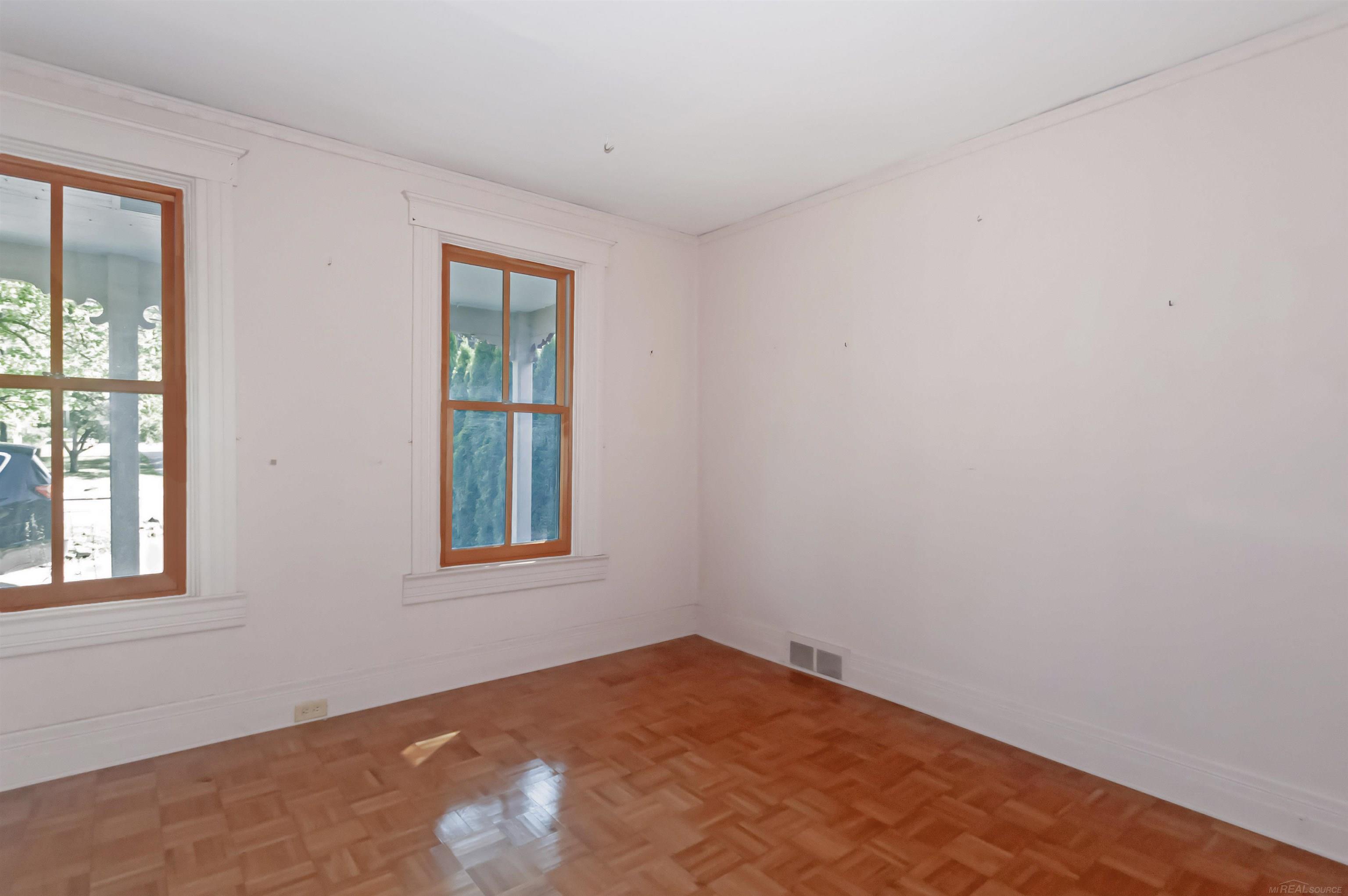 194 Moross Road Property Photo 13