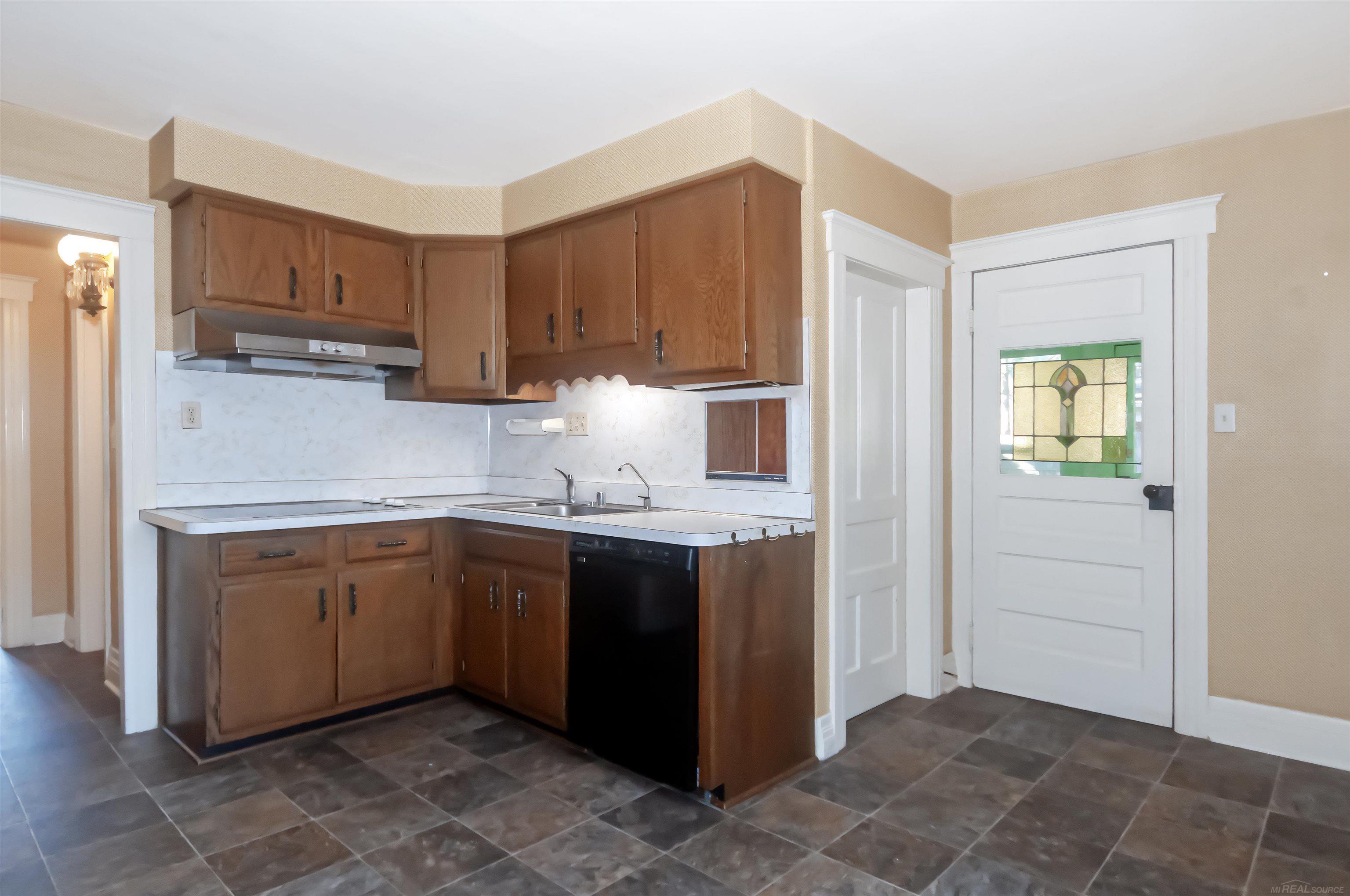 194 Moross Road Property Photo 25