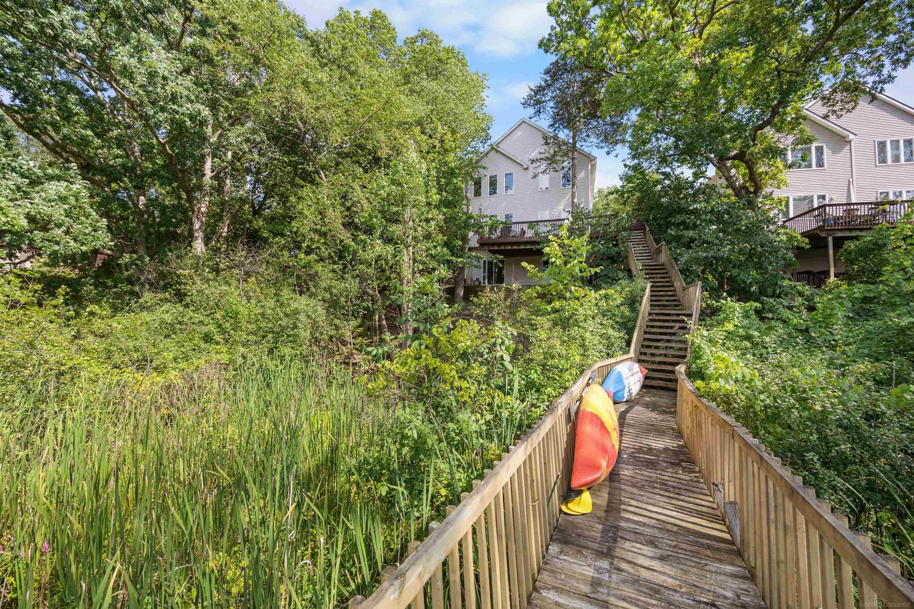 8970 River Valley Road Property Photo 8