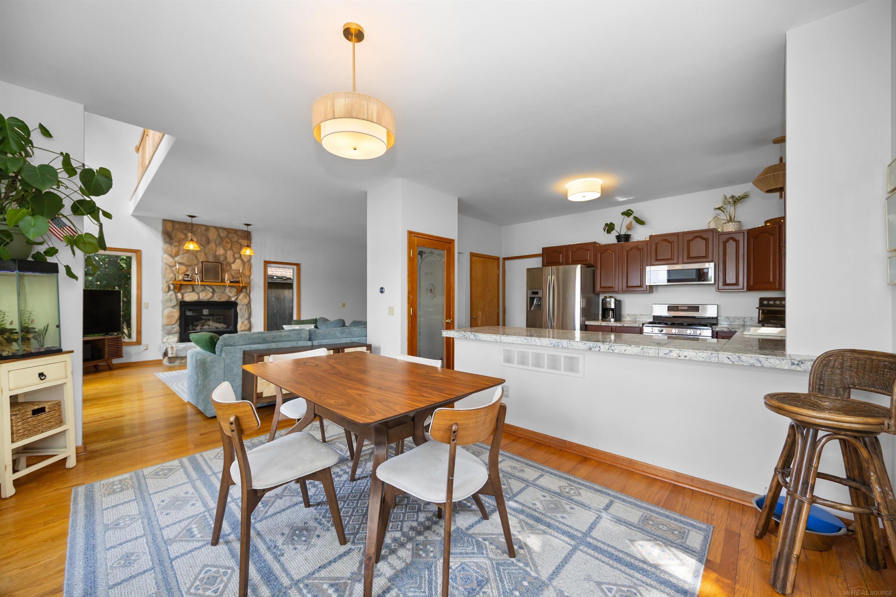8970 River Valley Road Property Photo 19