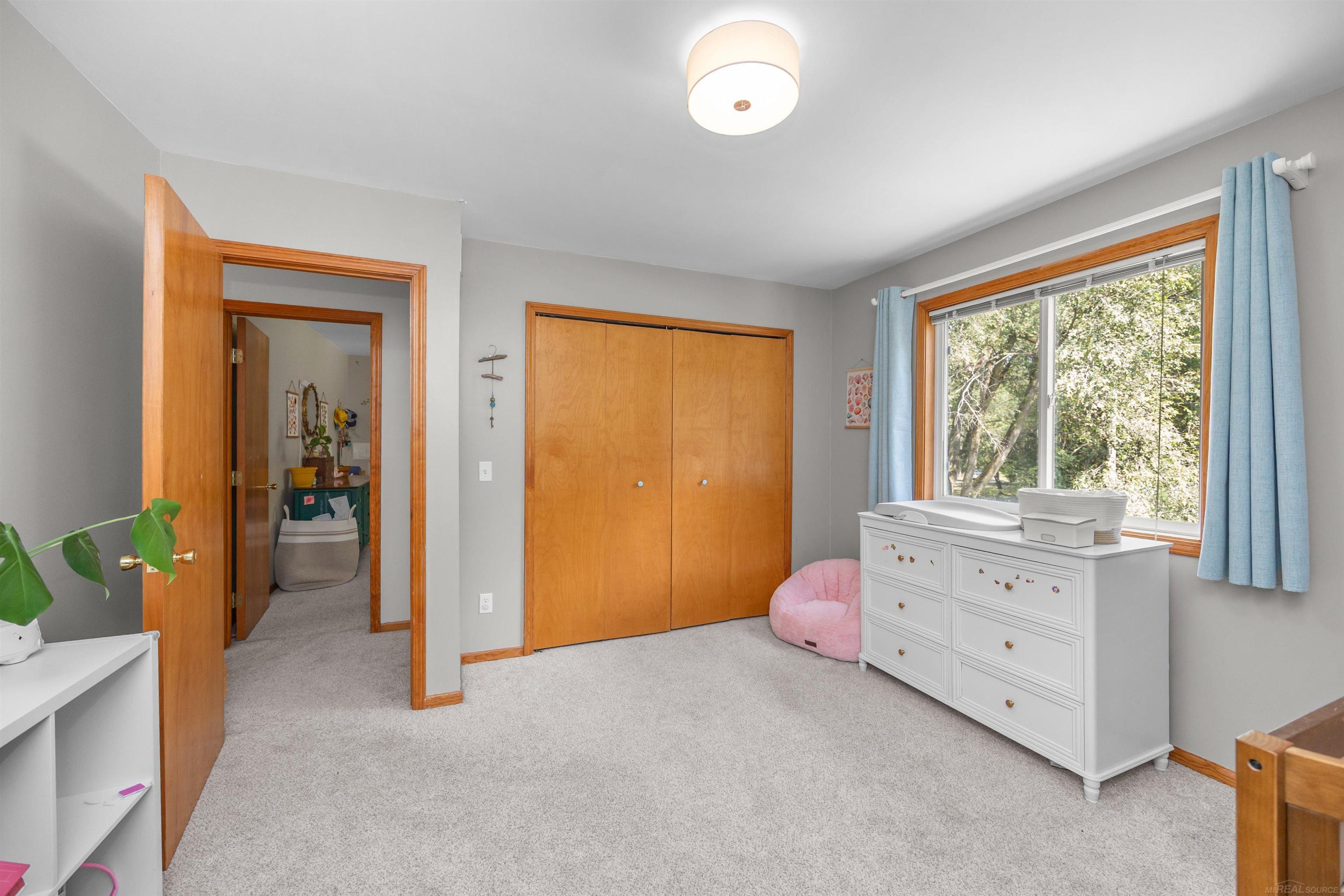8970 River Valley Road Property Photo 31