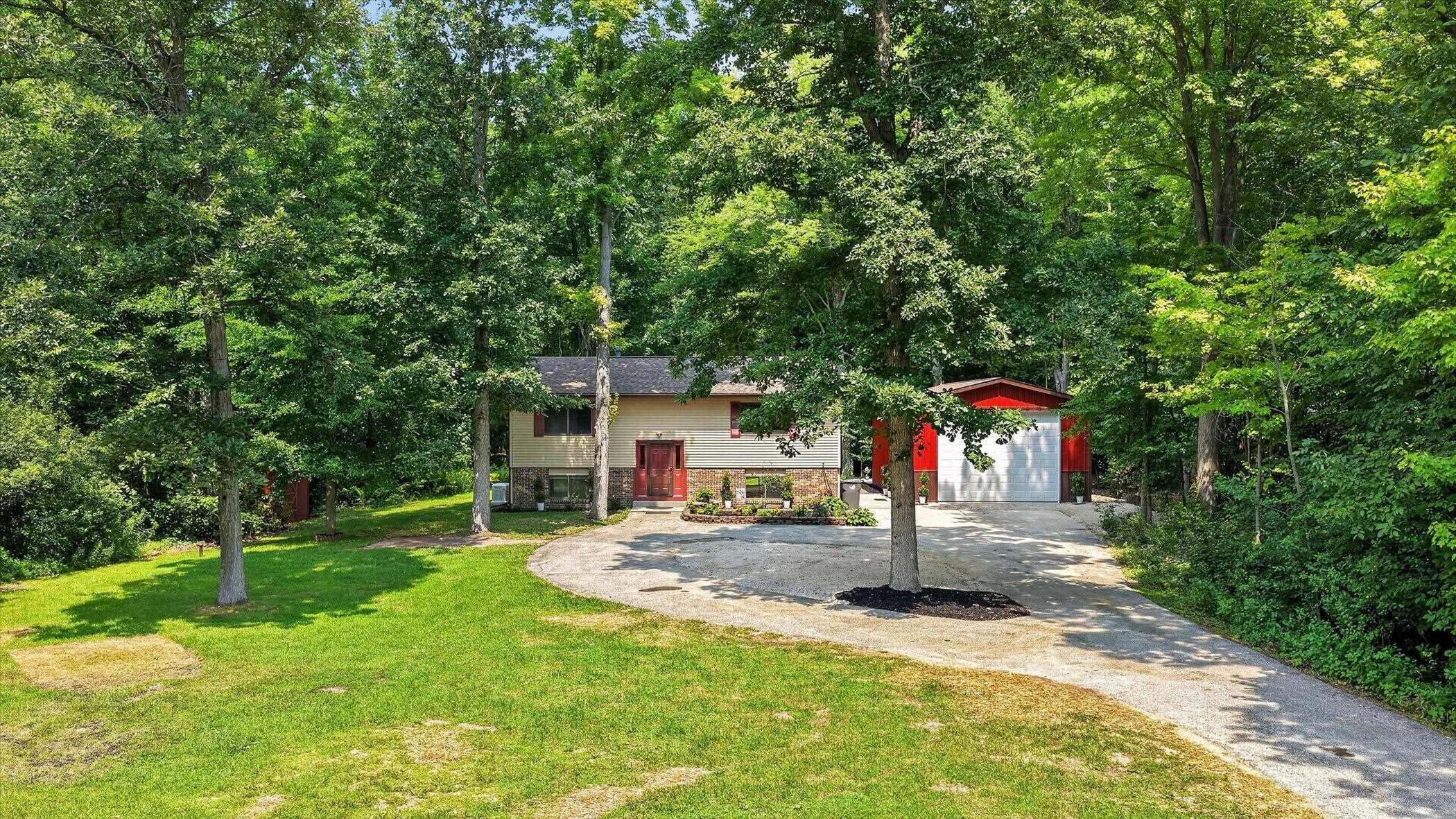 5016 Airport Road Property Photo 1