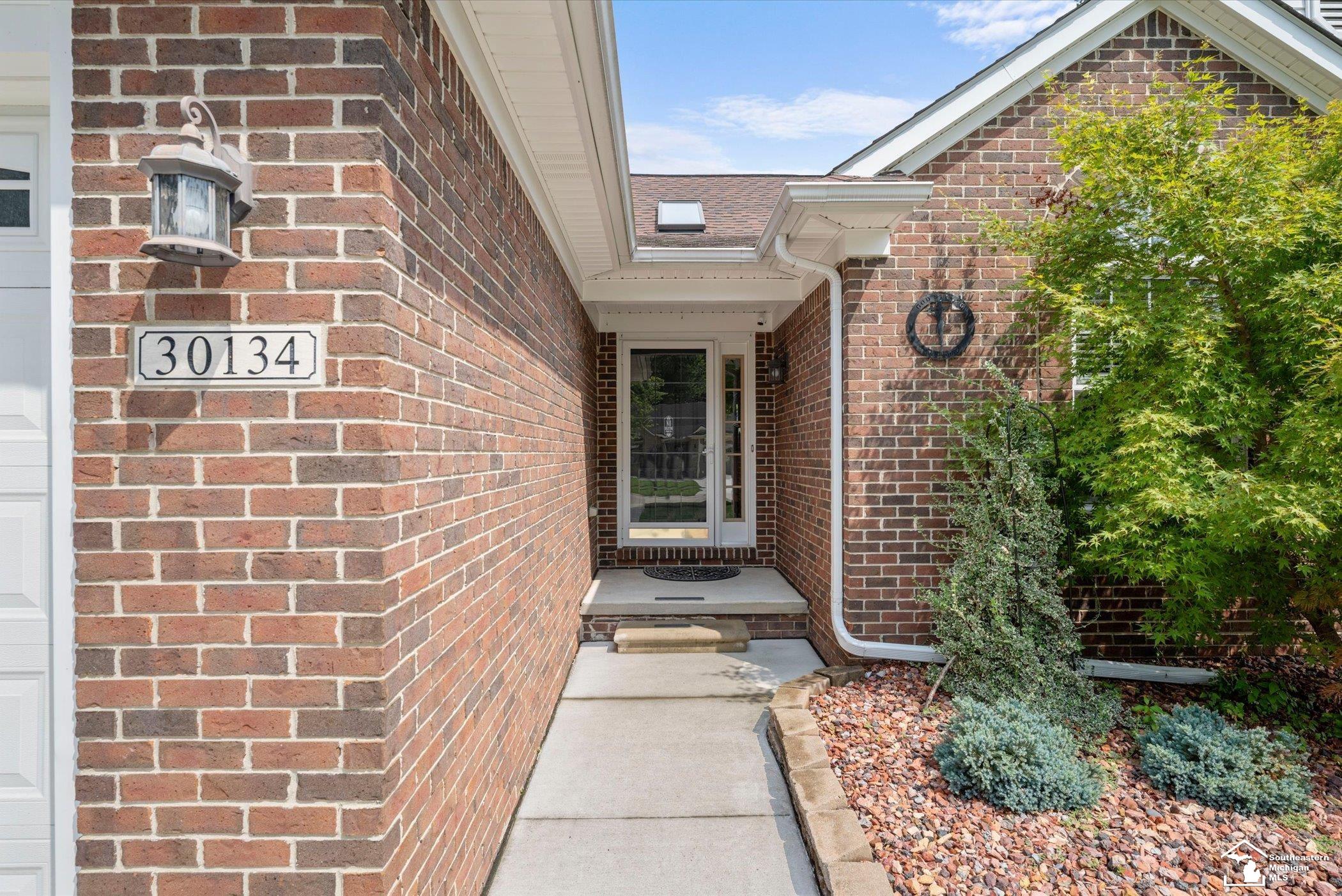 30134 Willow Springs Road Property Photo 4