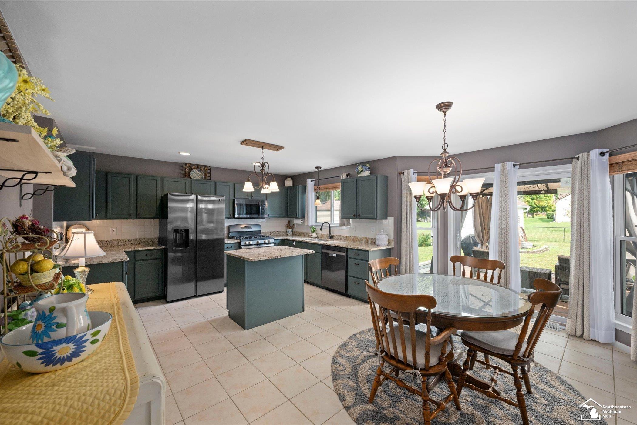 30134 Willow Springs Road Property Photo 8