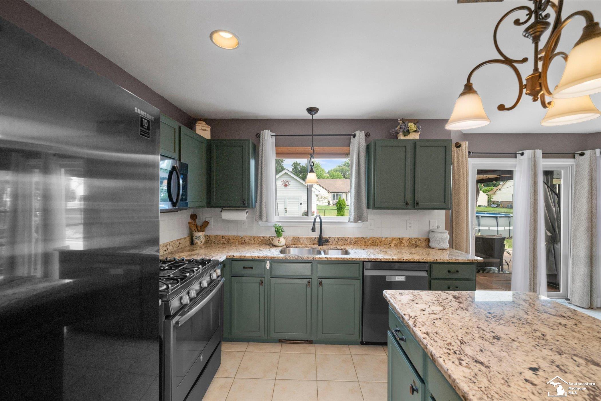 30134 Willow Springs Road Property Photo 10