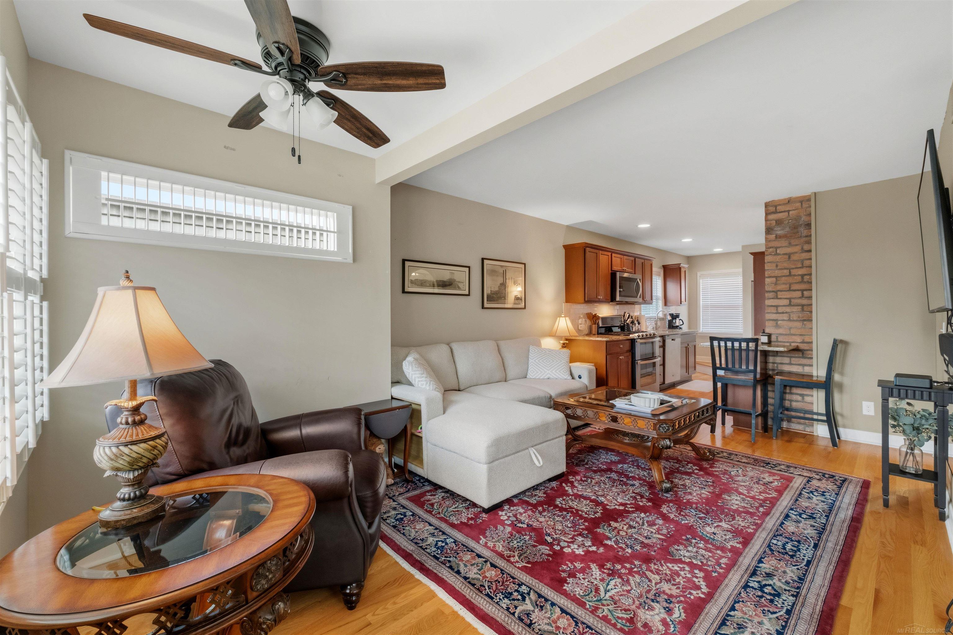 628 Notre Dame Street Property Photo 14