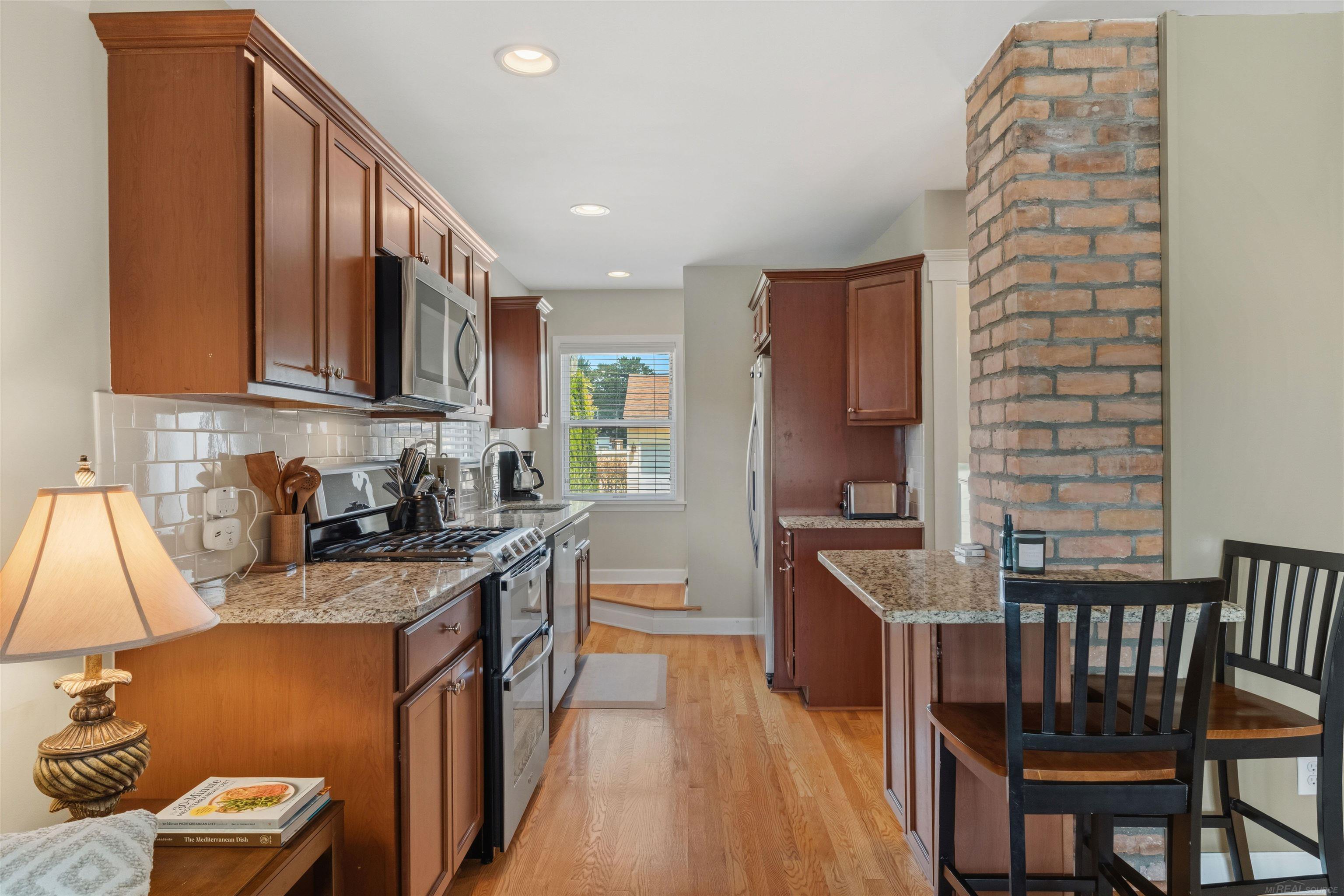 628 Notre Dame Street Property Photo 18