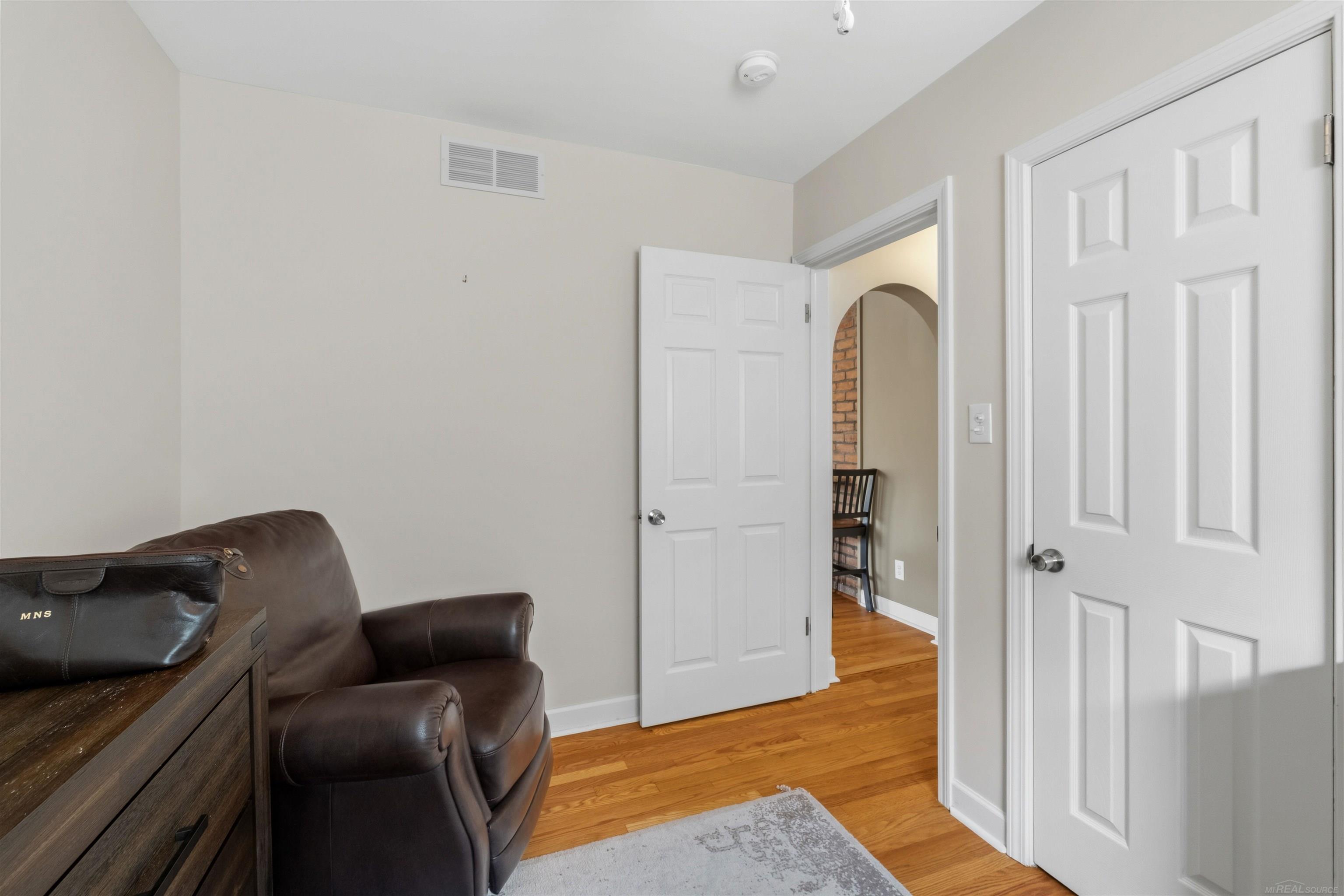 628 Notre Dame Street Property Photo 31