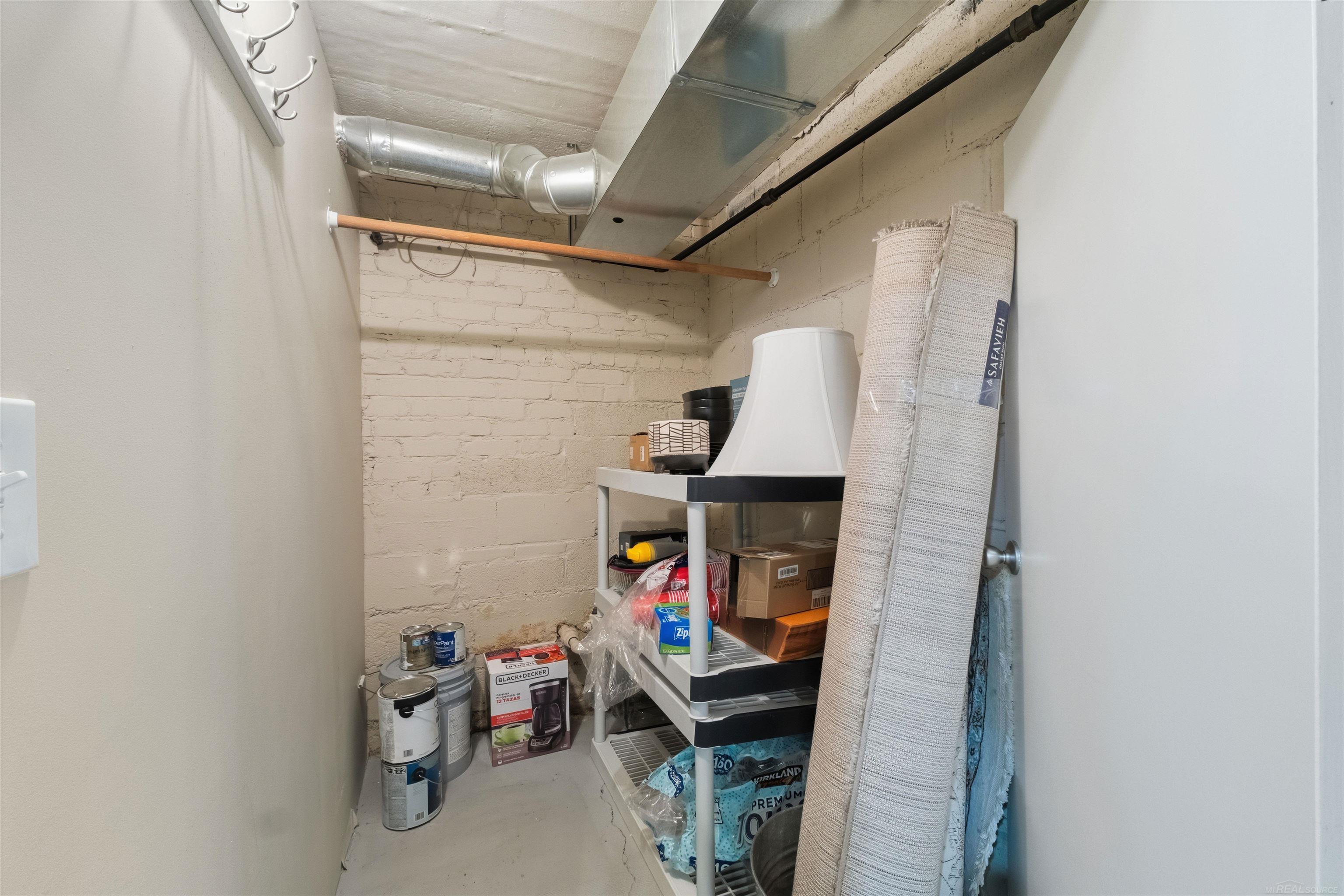 628 Notre Dame Street Property Photo 49