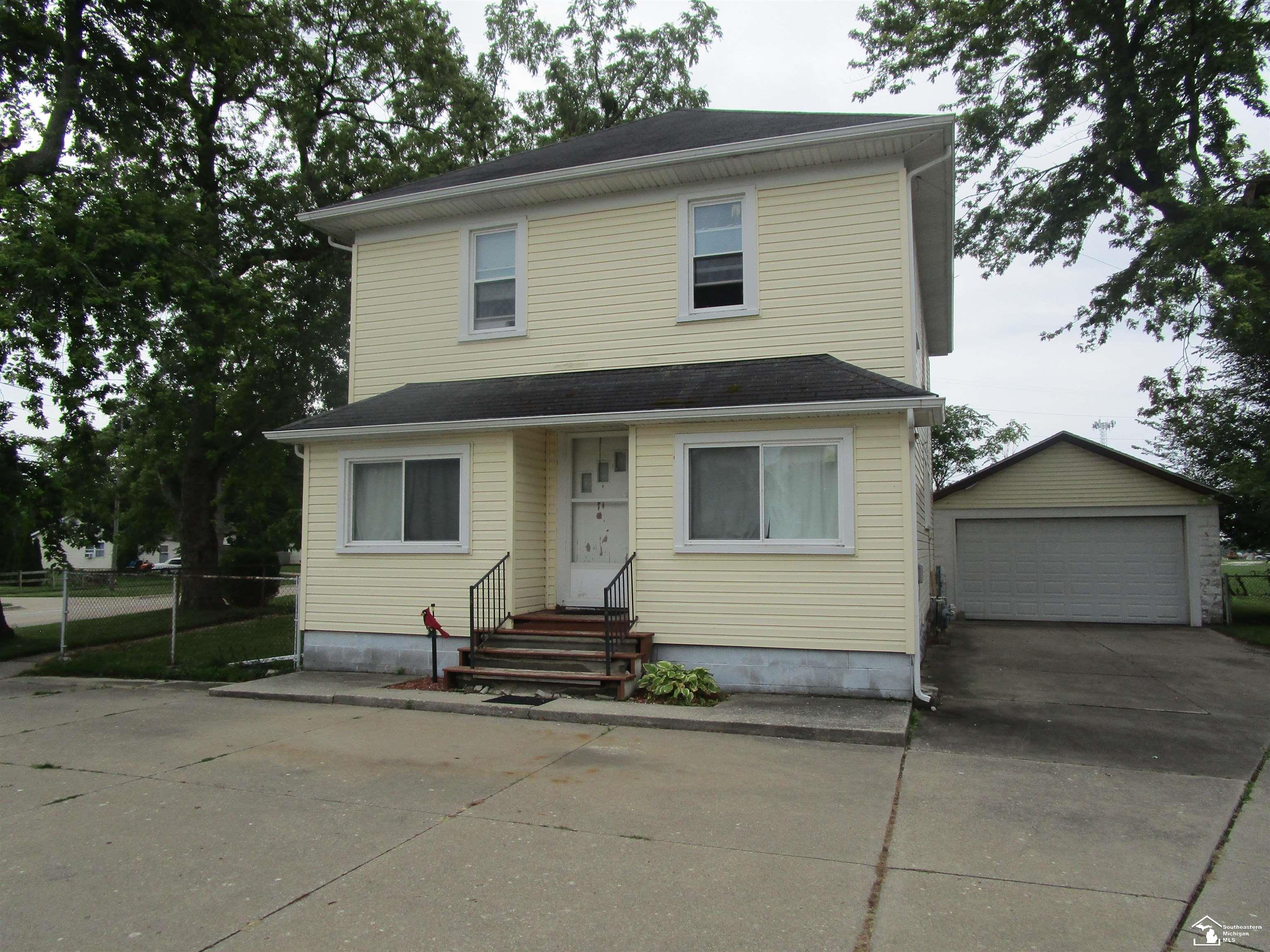 724 Laplaisance Road Property Photo 1