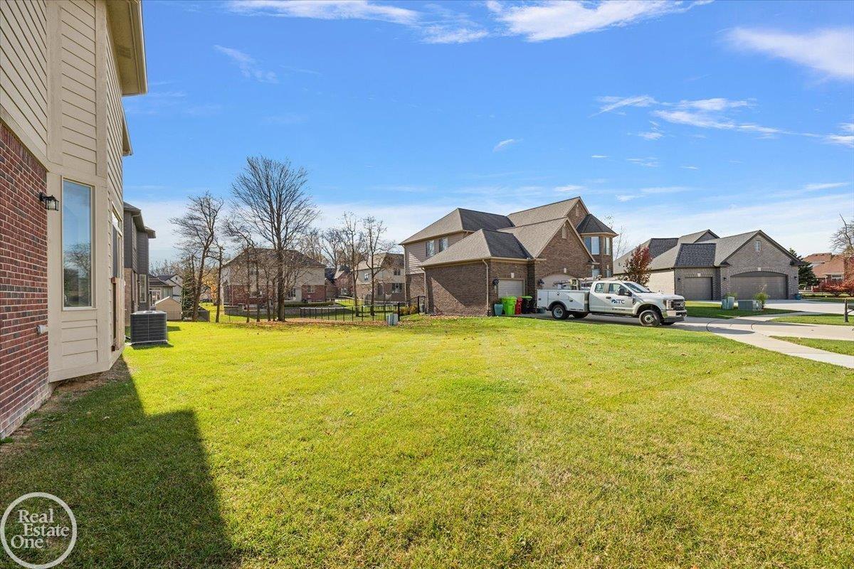 50567 Summit View Drive Property Photo 4