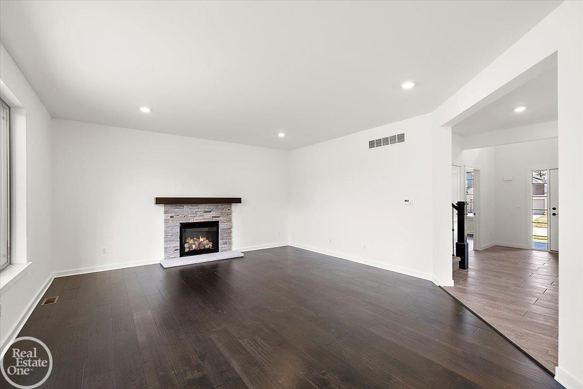 50567 Summit View Drive Property Photo 15