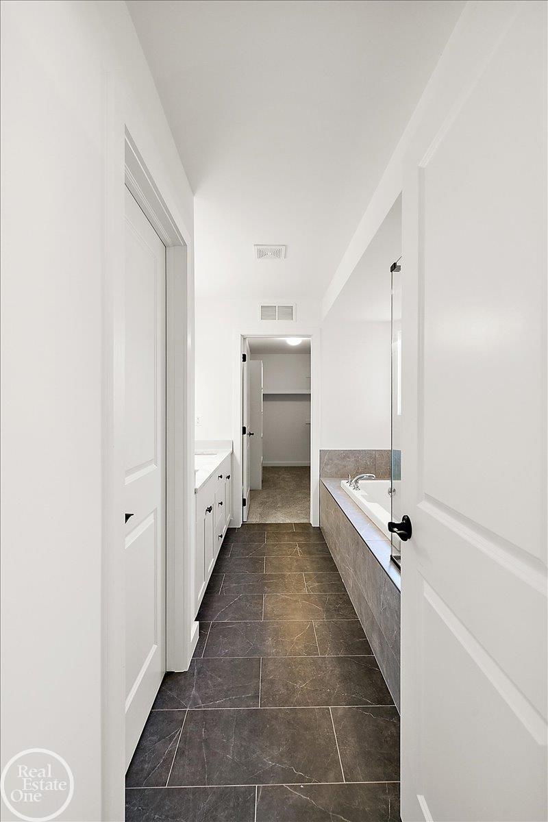 50567 Summit View Drive Property Photo 34