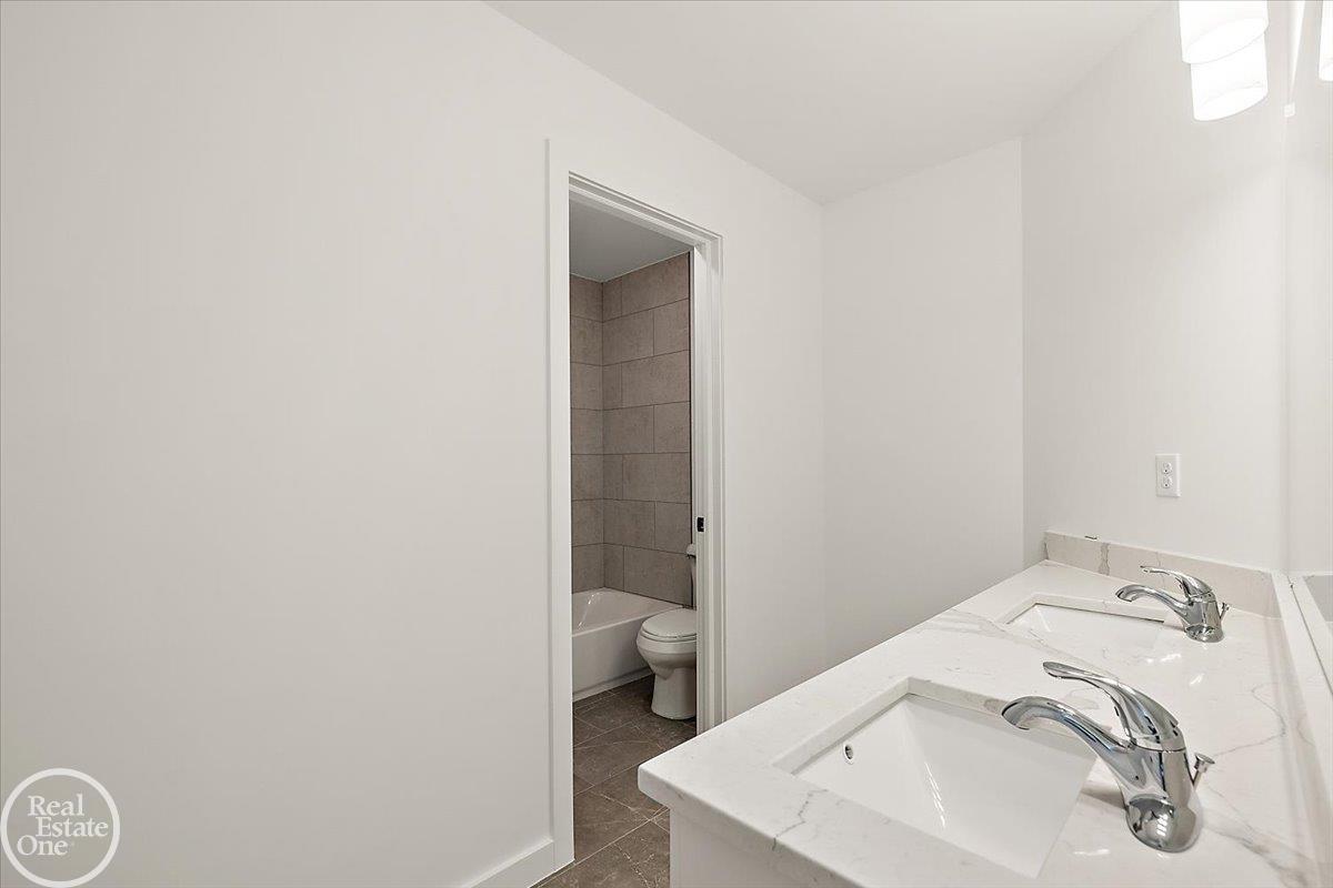 50567 Summit View Drive Property Photo 45