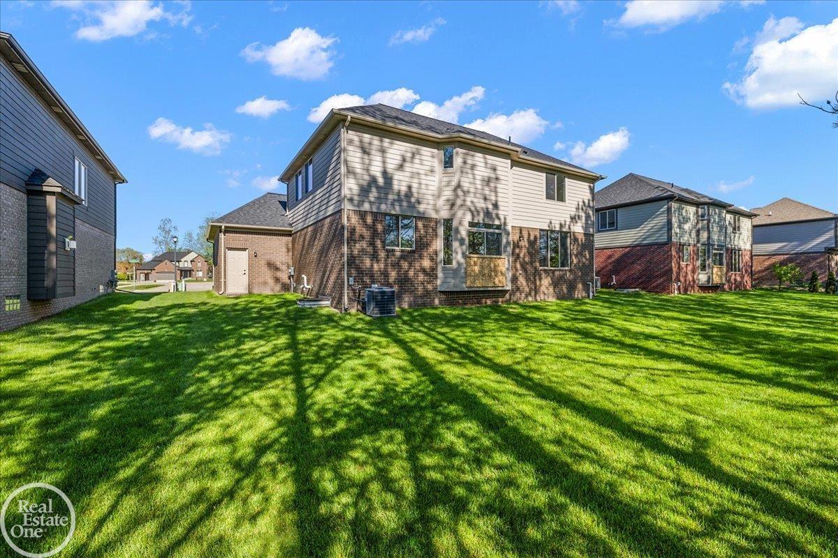 50606 Summit View Drive Property Photo 6