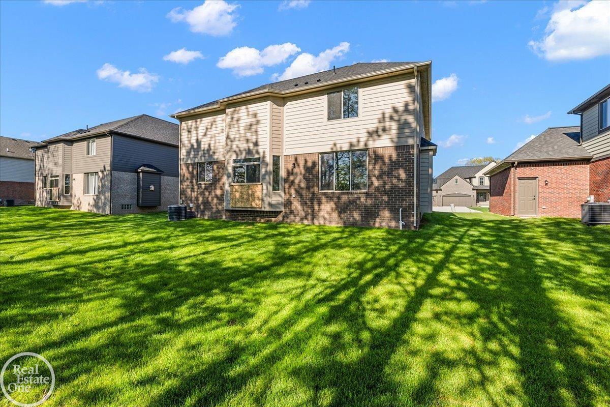 50606 Summit View Drive Property Photo 8