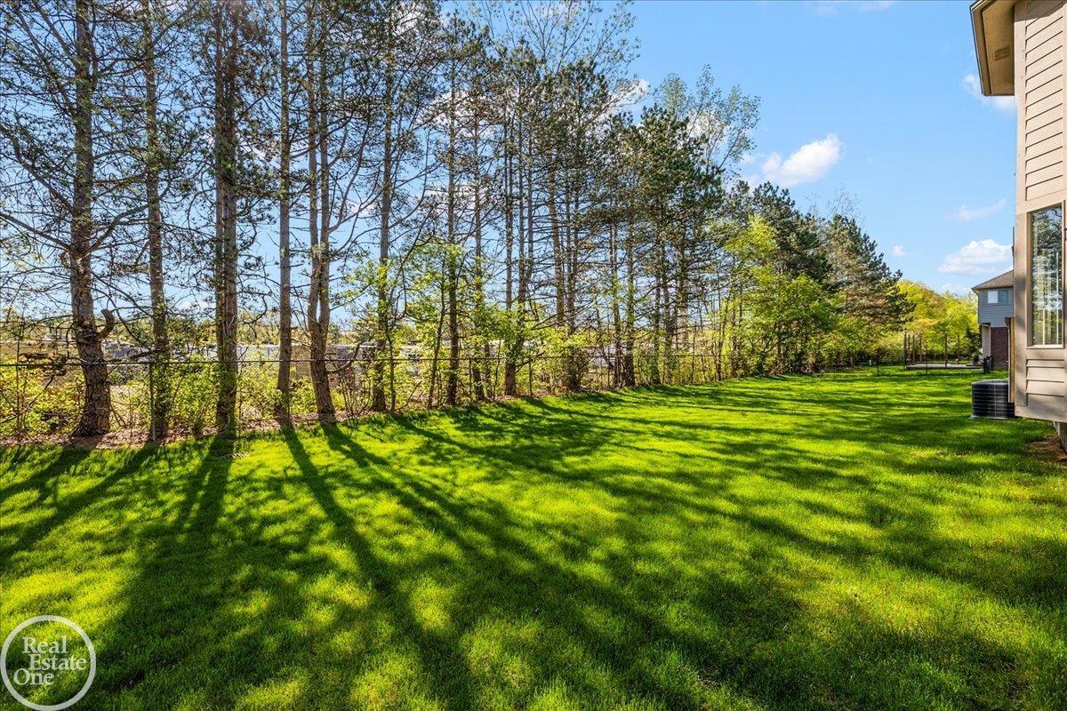 50606 Summit View Drive Property Photo 9