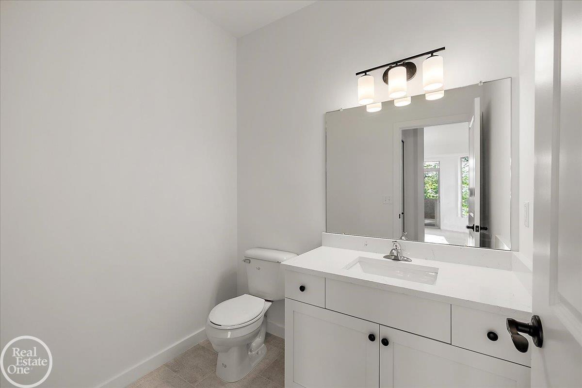 50606 Summit View Drive Property Photo 24