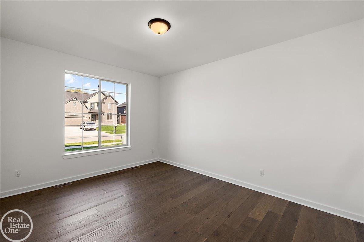 50606 Summit View Drive Property Photo 26