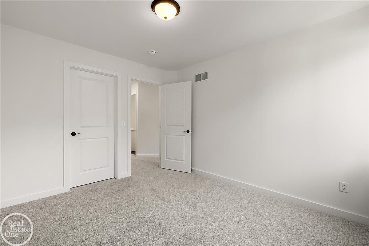 50606 Summit View Drive Property Photo 39