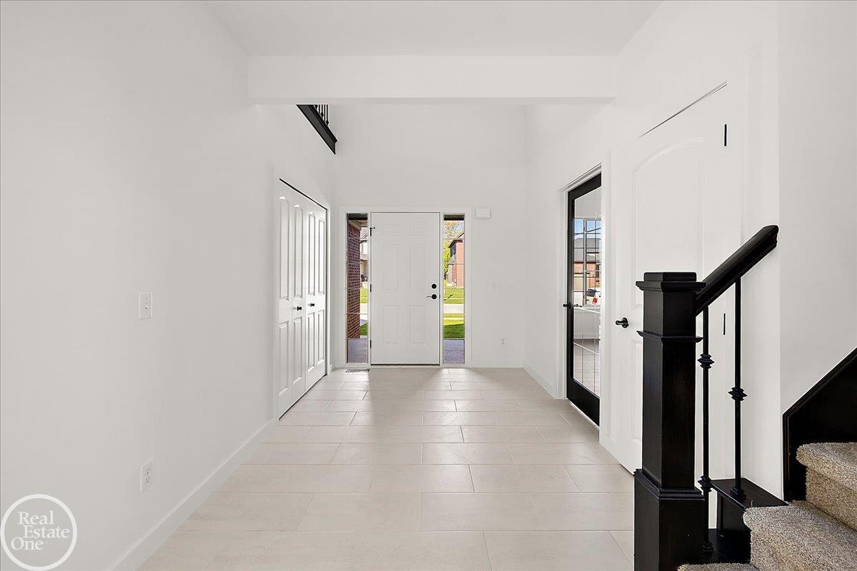 50710 Summit View Drive Property Photo 8
