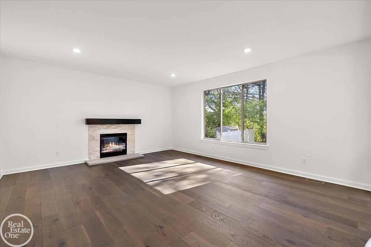 50710 Summit View Drive Property Photo 10