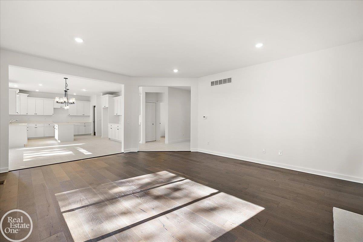 50710 Summit View Drive Property Photo 11