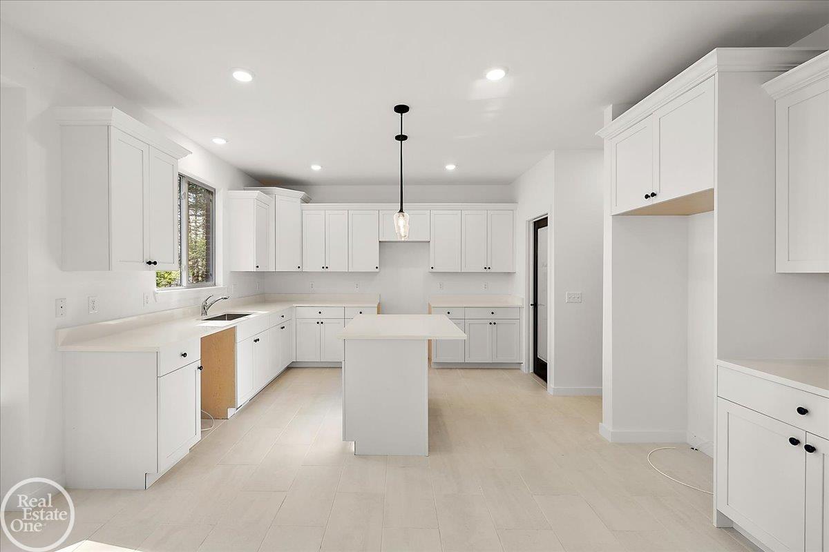 50710 Summit View Drive Property Photo 15