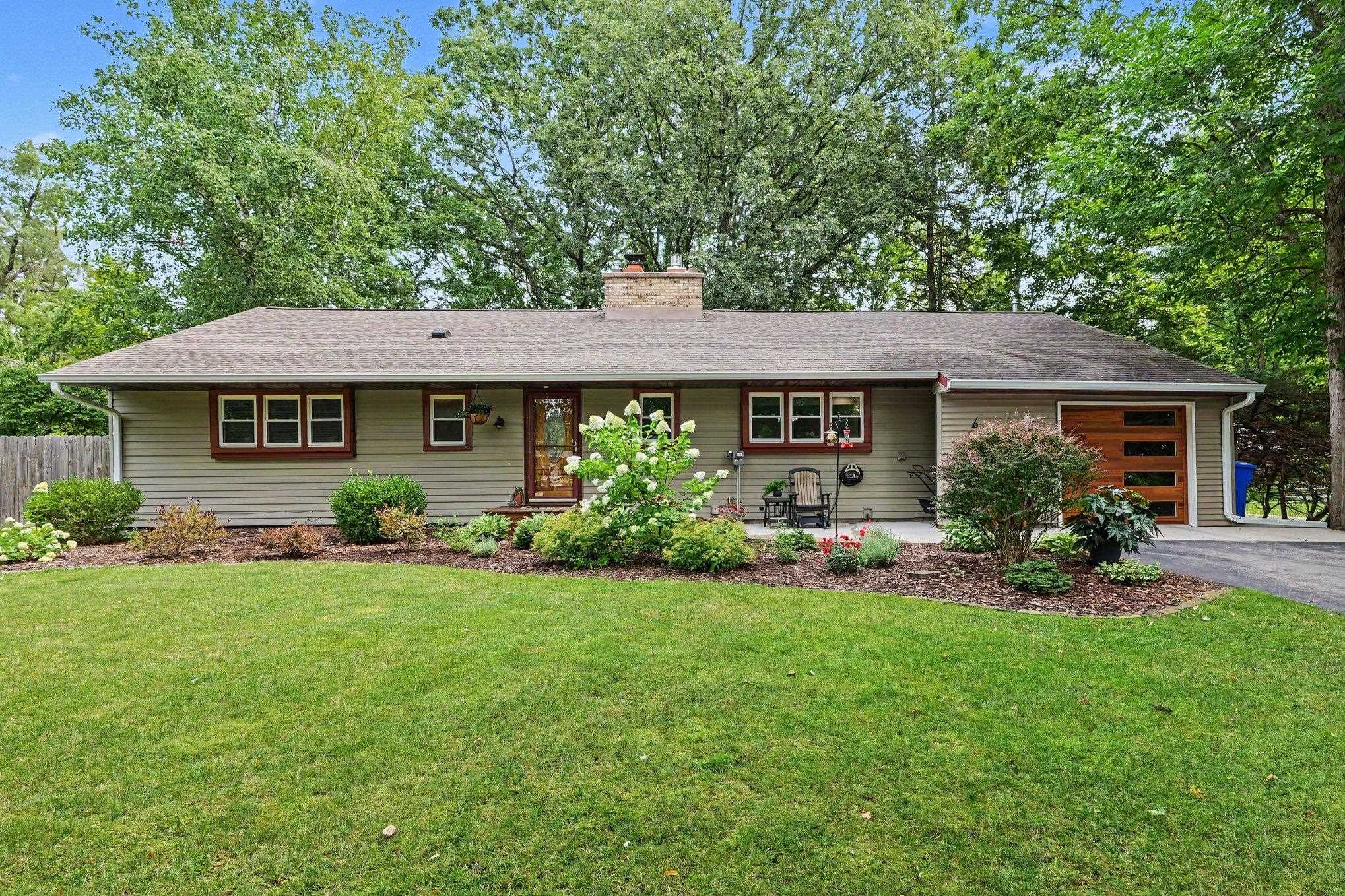 608 Hillcrest Road Property Photo 1