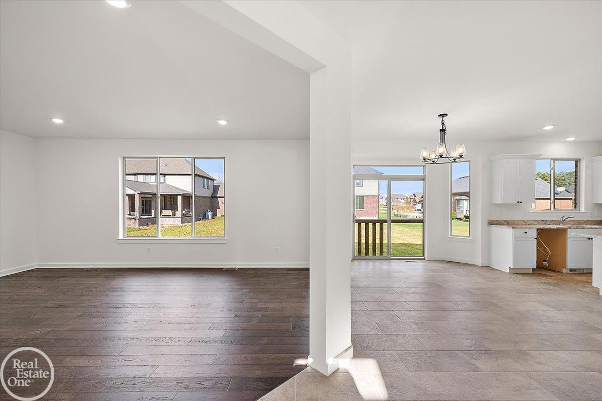 22121 Tahquamenon Court Property Photo 12