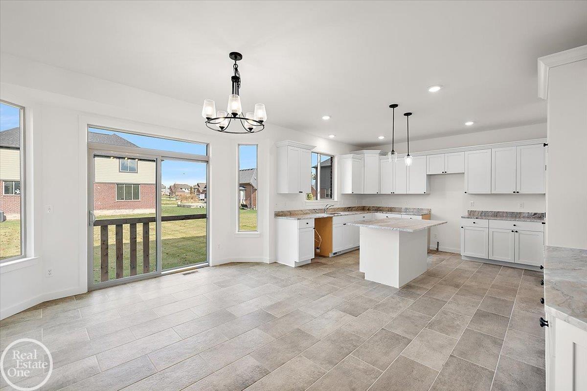 22121 Tahquamenon Court Property Photo 17