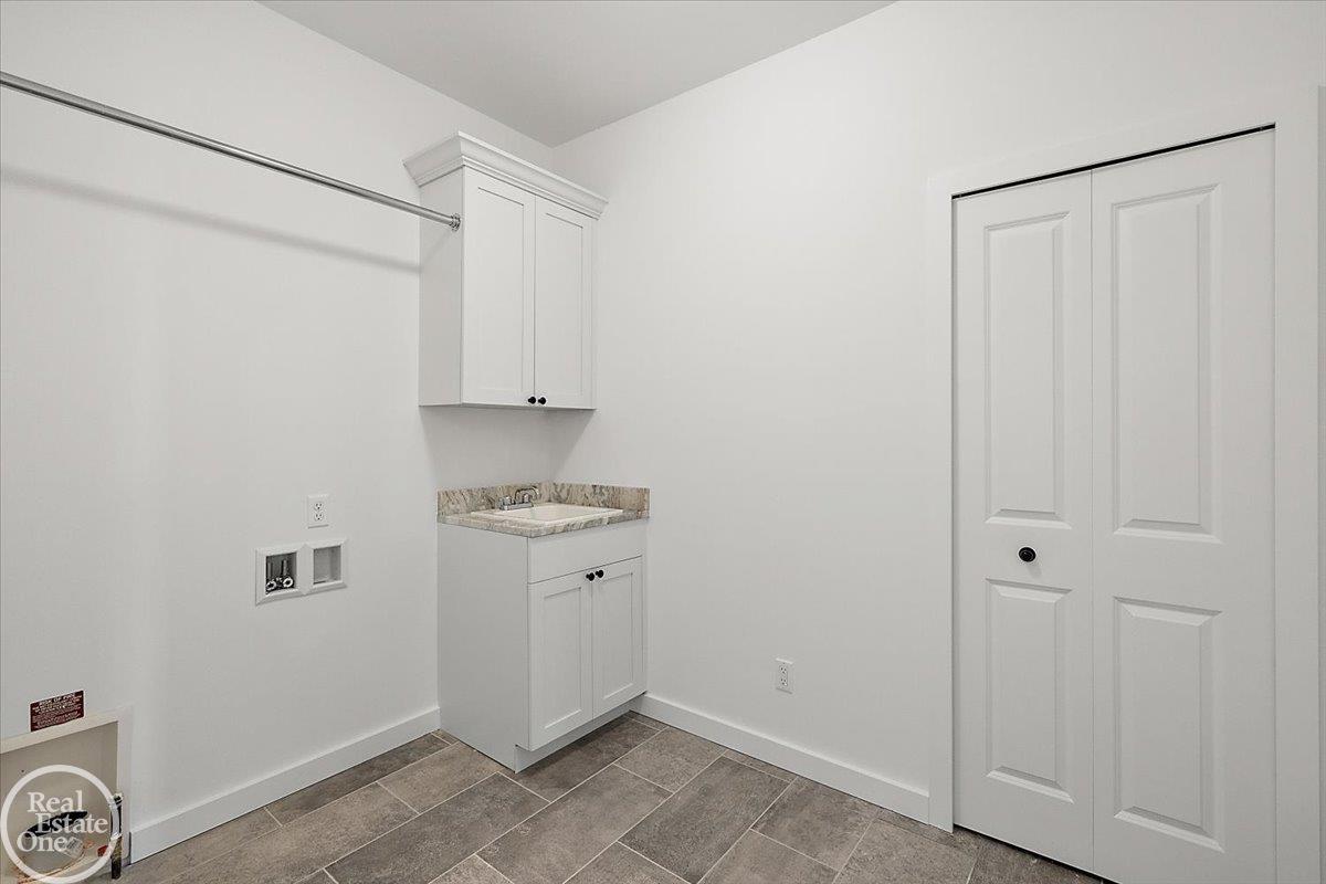 22121 Tahquamenon Court Property Photo 24