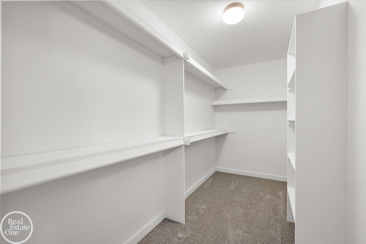 22121 Tahquamenon Court Property Photo 39