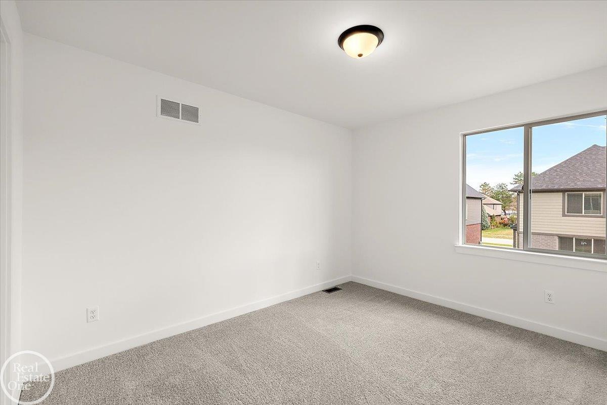 22121 Tahquamenon Court Property Photo 44