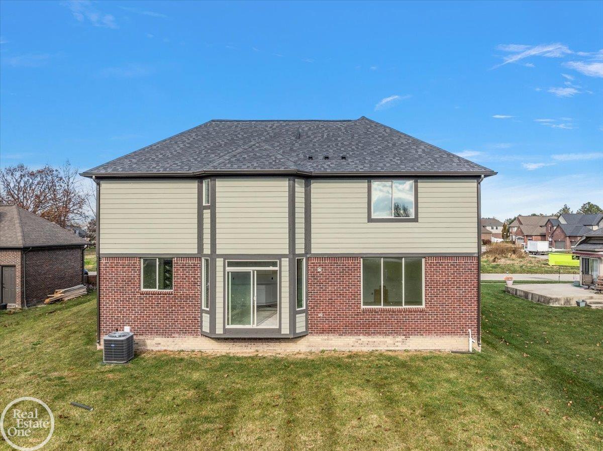 22138 Grove Drive Property Photo 6
