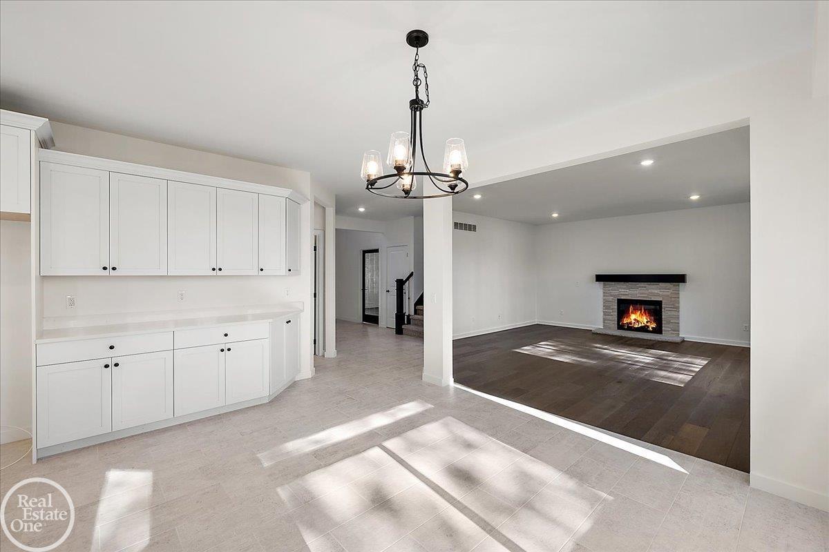 22138 Grove Drive Property Photo 14