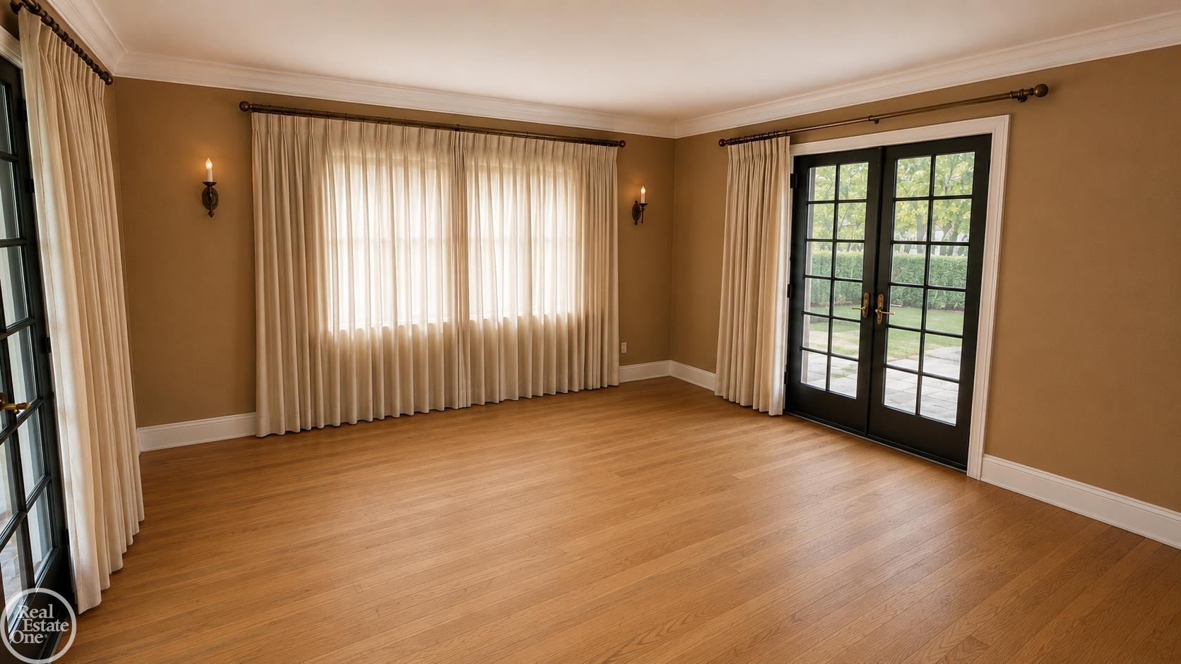 140 S Wilson Boulevard Property Photo 10