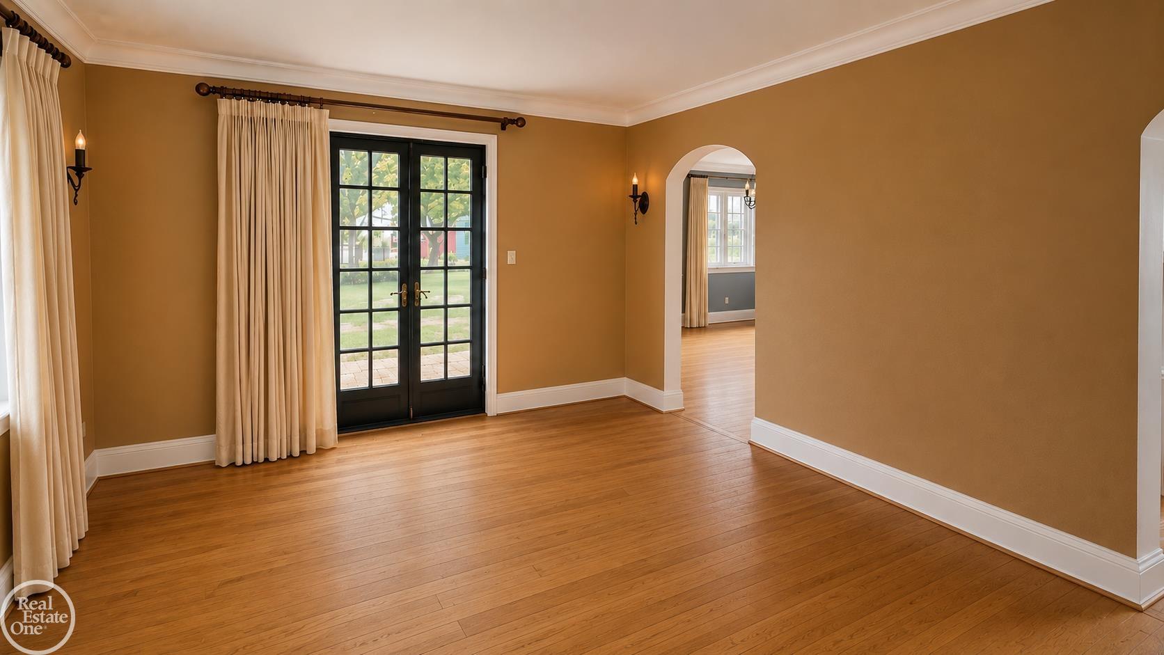 140 S Wilson Boulevard Property Photo 11