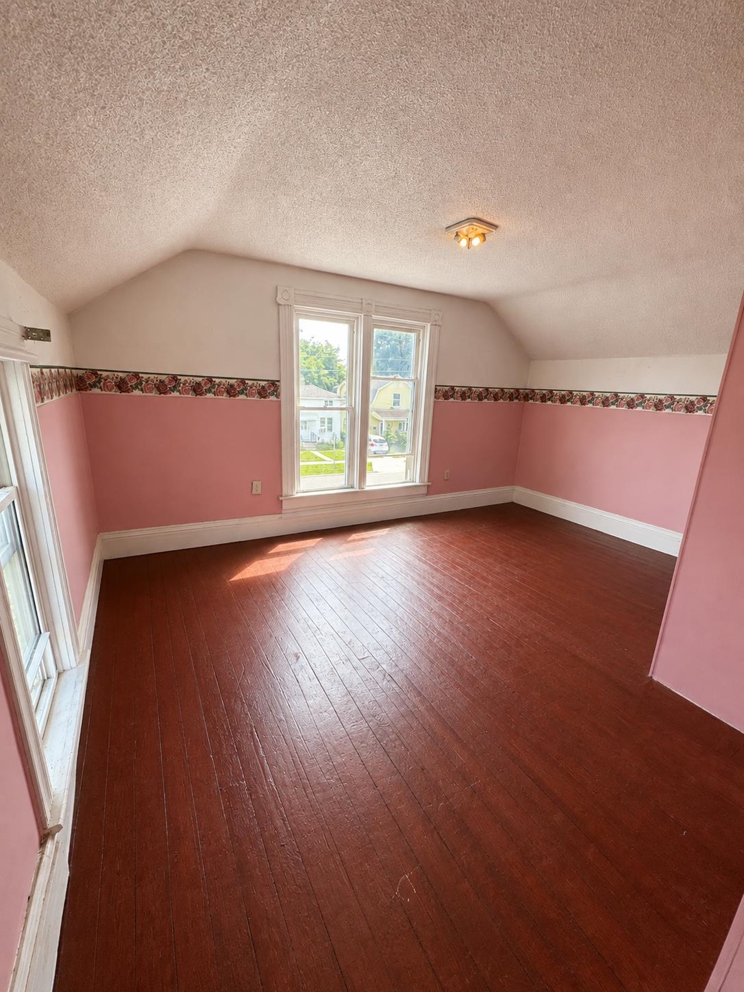 503 N Wenona Street Property Photo 8