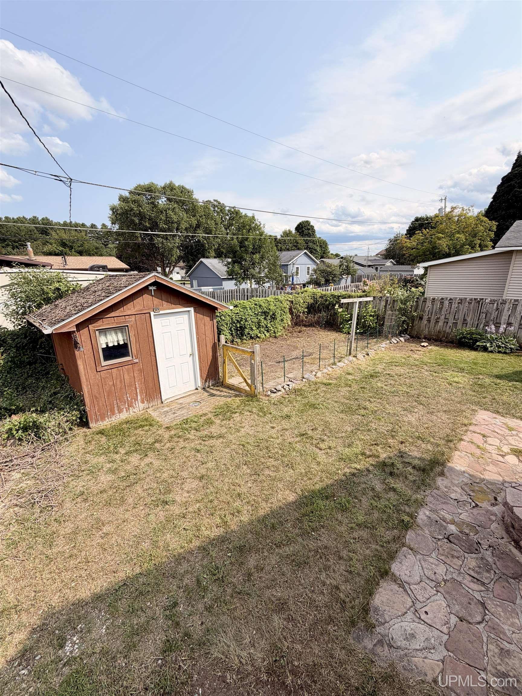 115 S Marigold Street Property Photo 26
