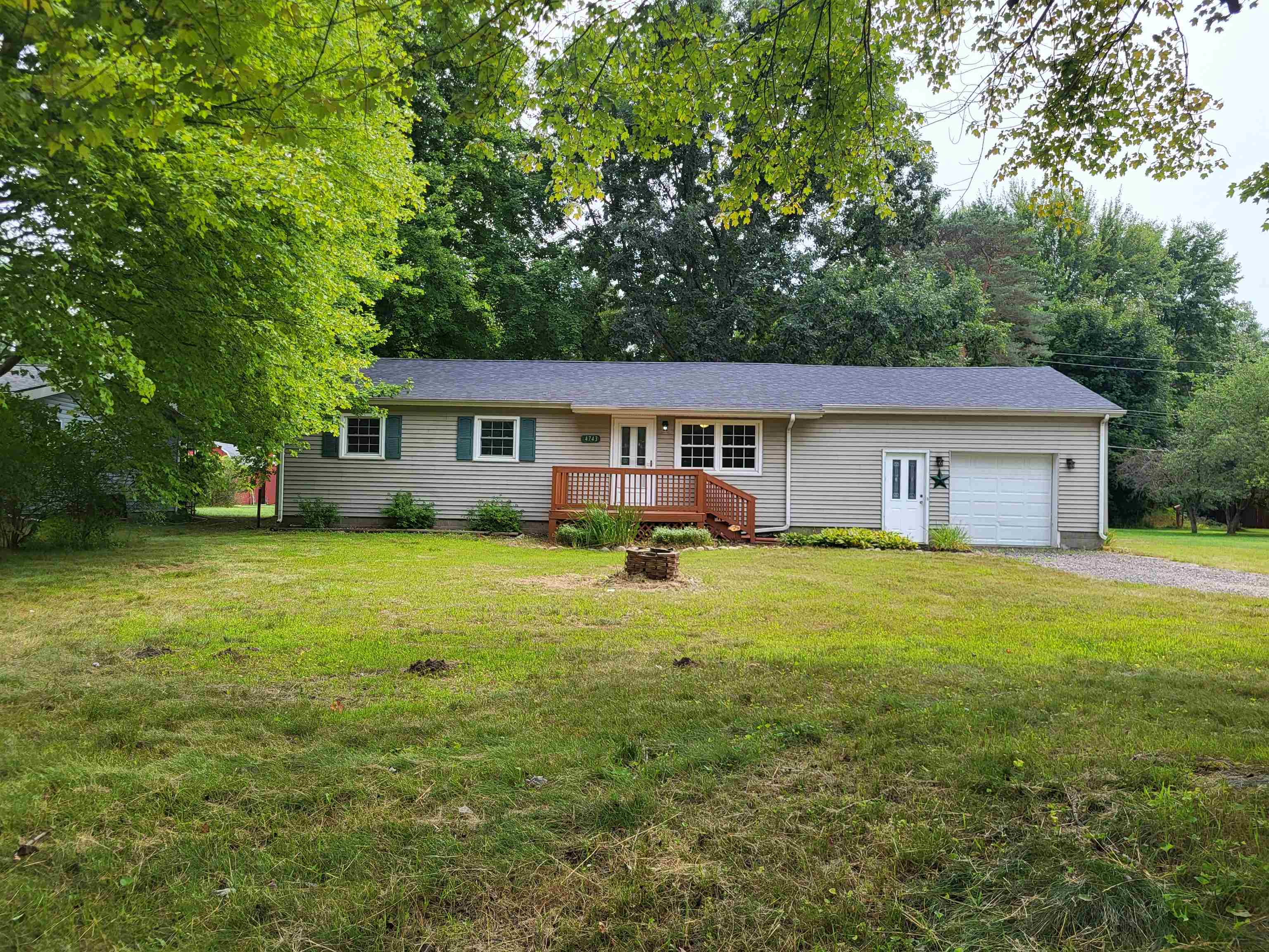 4743 Brown Road Property Photo 1