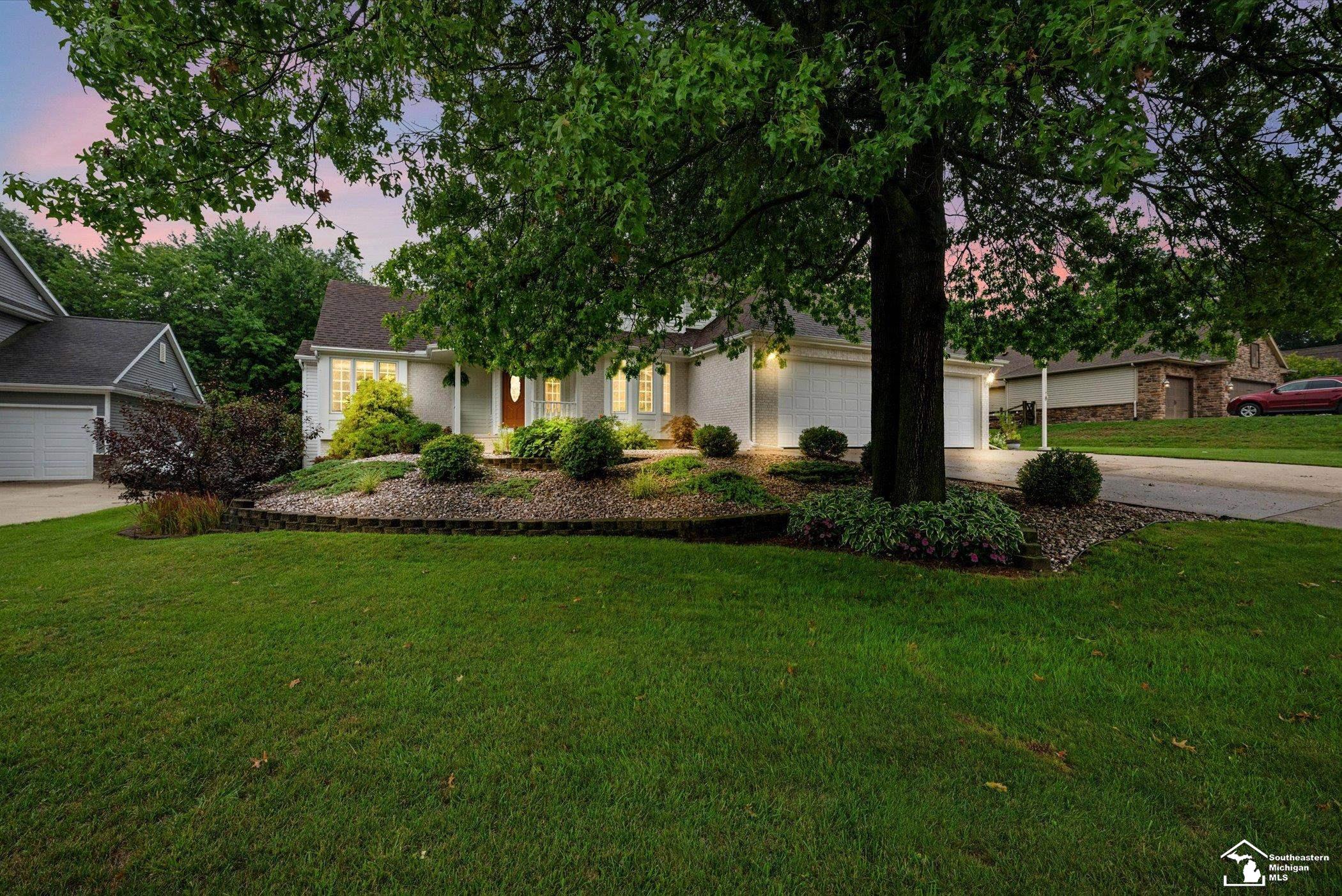 9085 Legacy Court Property Photo 1
