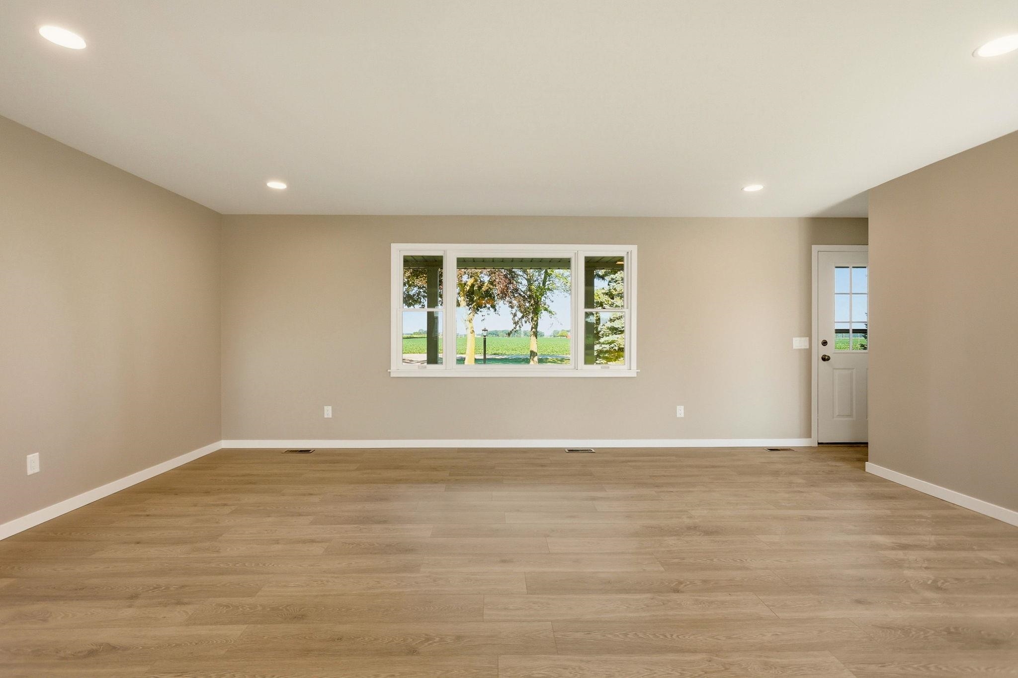 2141 Maple Road Property Photo 11